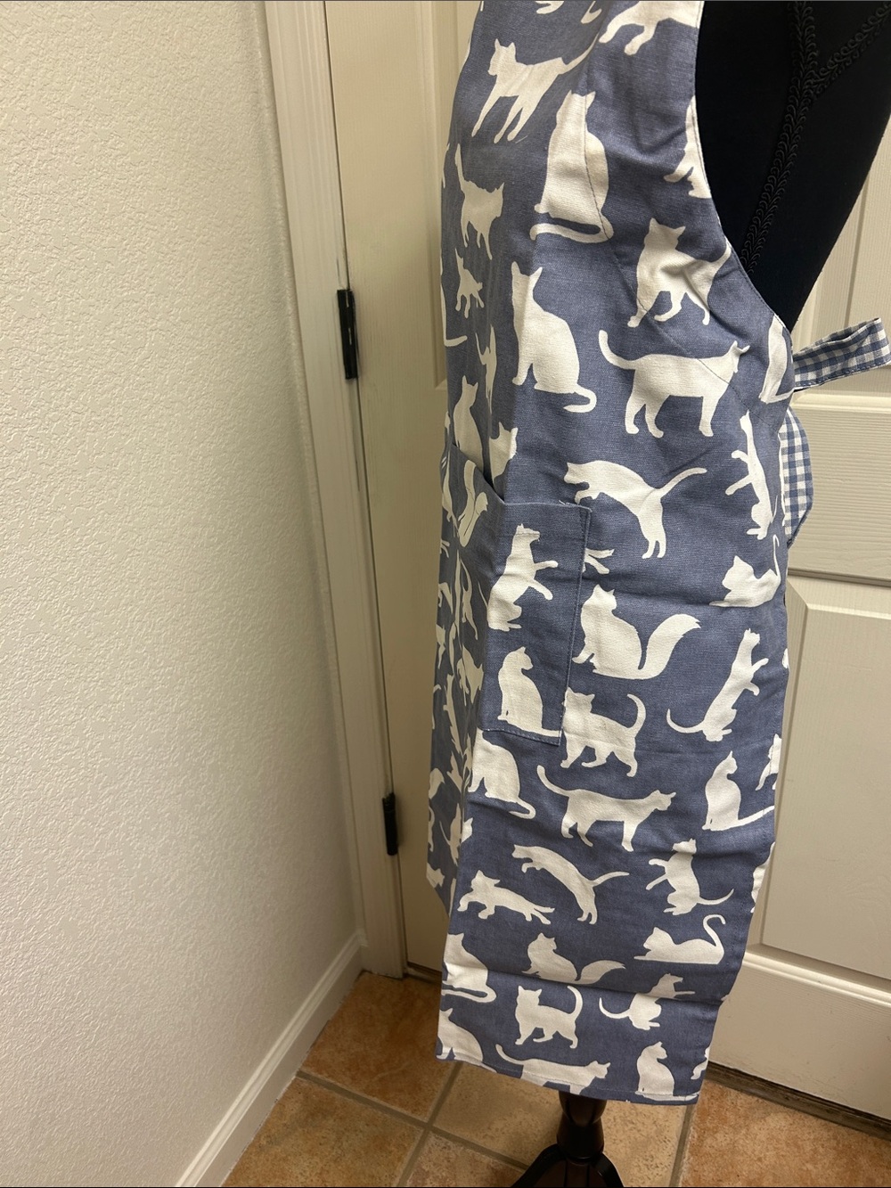 DII Everyday Pets Kitchen Collection Chef Apron, Cat Design NWT - Picture 5 of 6